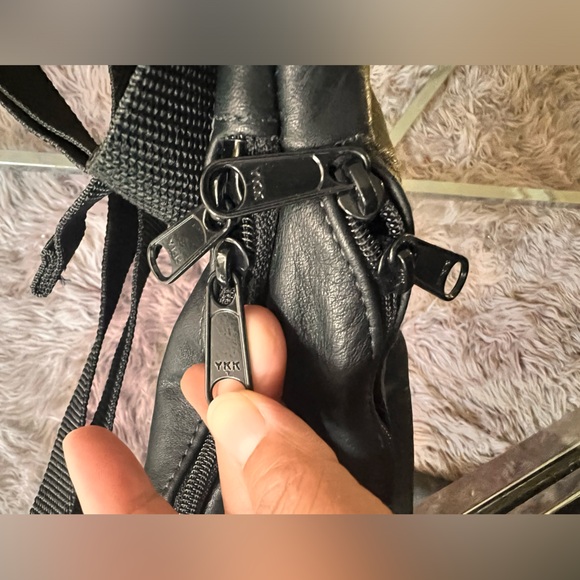 Bag Fanny pack Ykk black colors - Picture 6 of 9